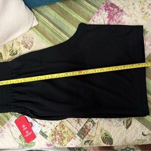 Basketball shorts men’s L black. BCG